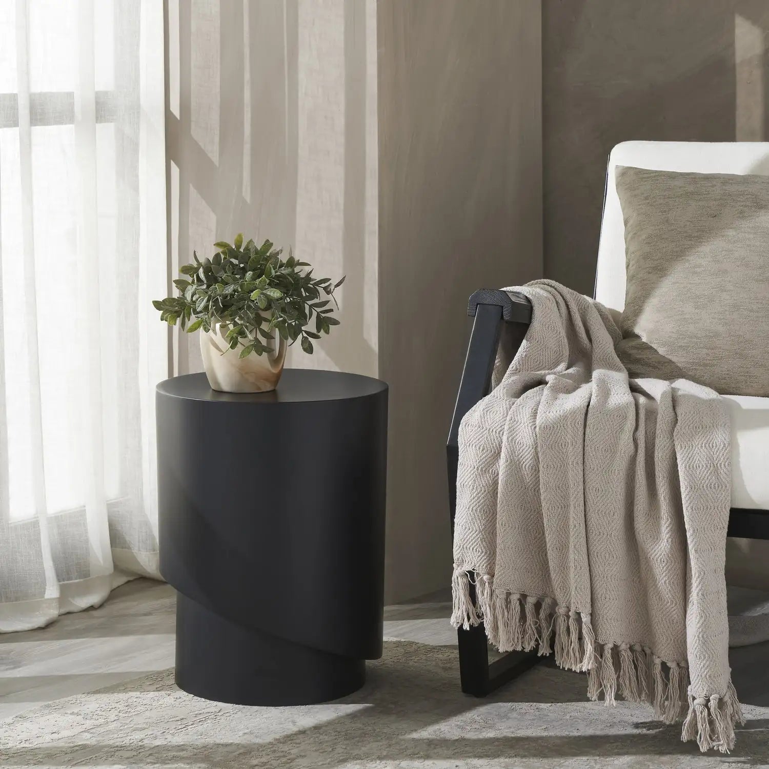 RENWIL DOMUS INDOOR IRON SHEET INDOOR/OUTDOOR SIDE TABLE MATTE - Side