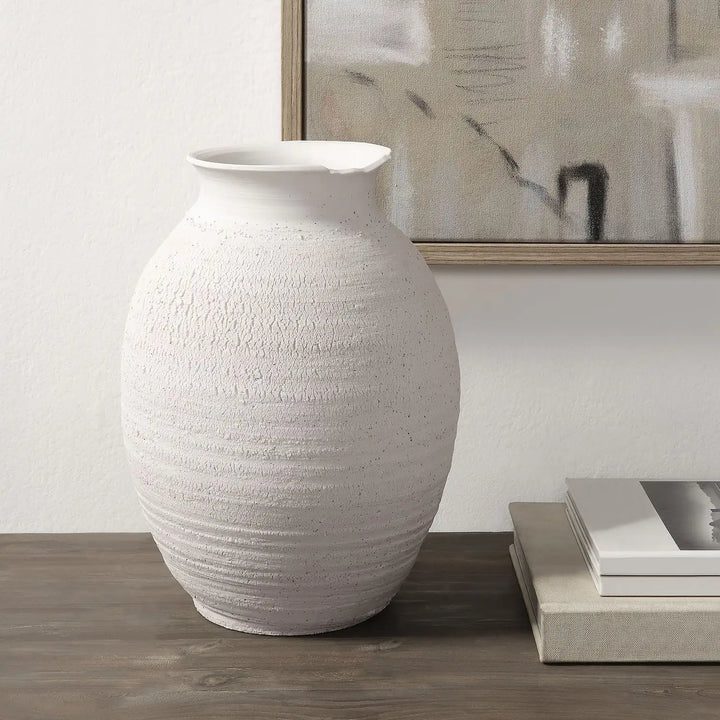 RENWIL ZEB INDOOR CERAMIC VASE MATTE - Decorative Accents