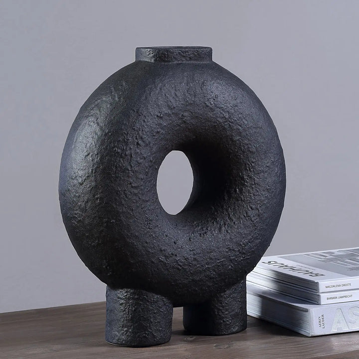 RENWIL EZRA INDOOR CERAMIC VASE MATTE - Decorative Accents