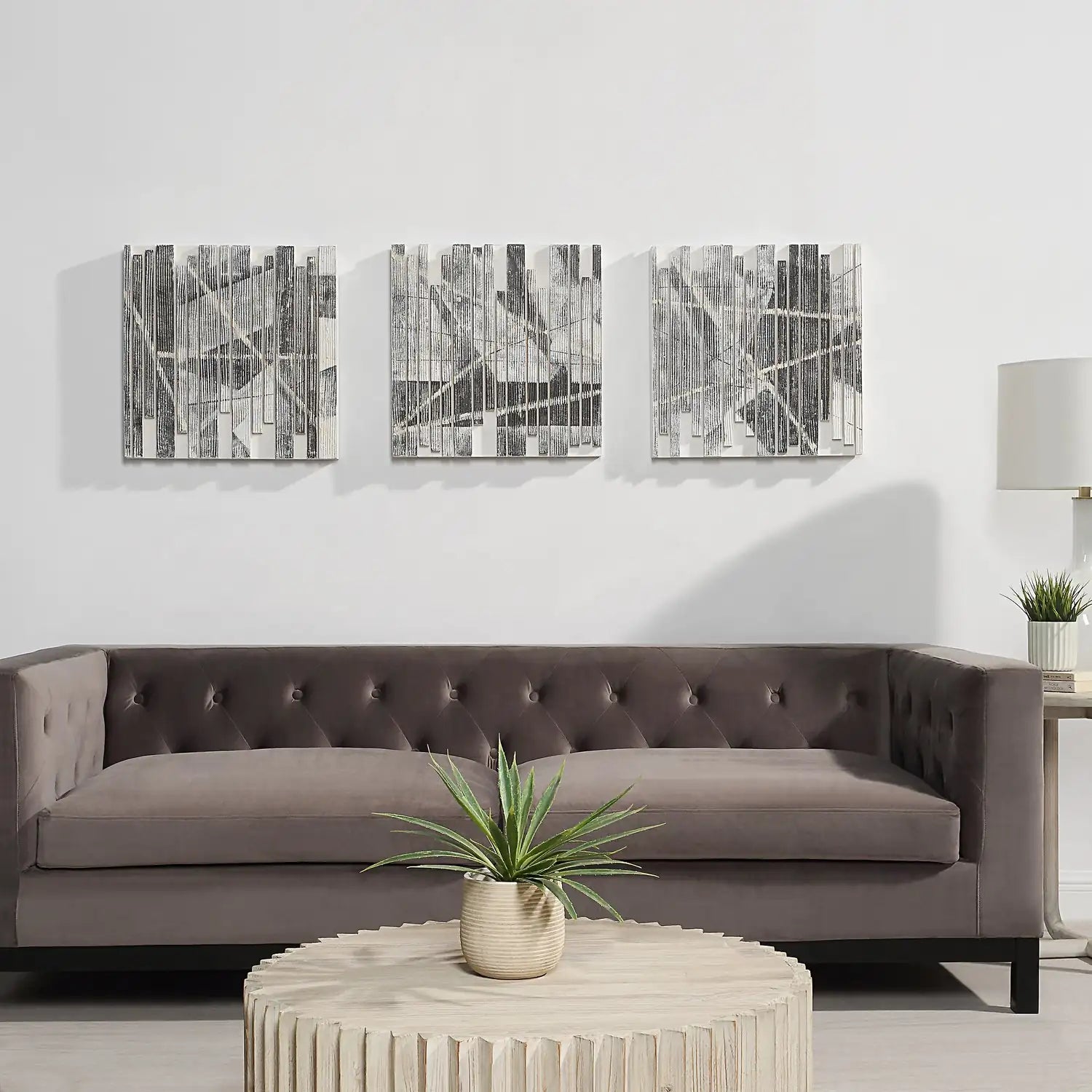 RENWIL LYON WALL DECOR - Decorative Accents