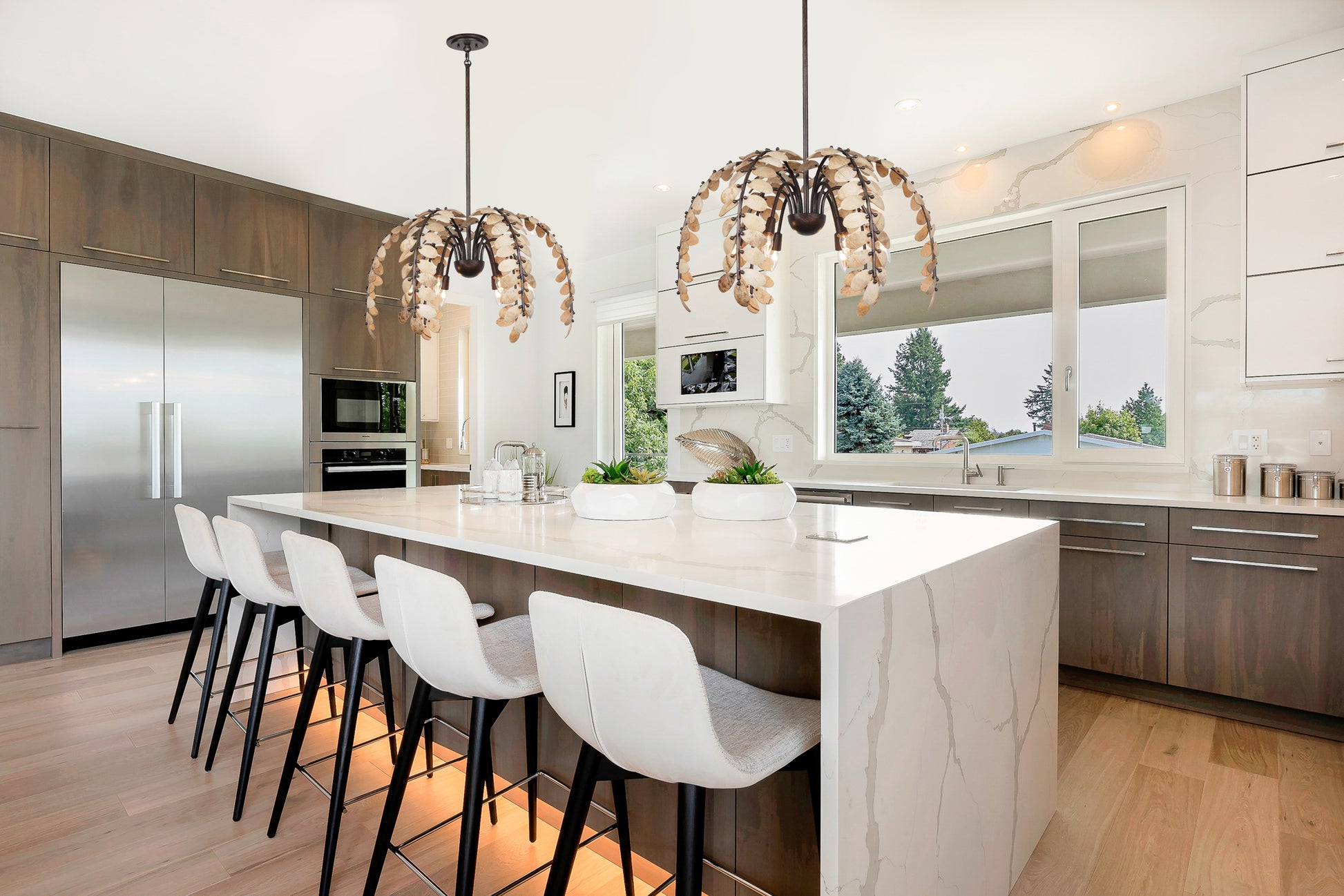 SAVOY HOUSE, GRECIAN CHANDELIER, CHANDELIER LIGHT