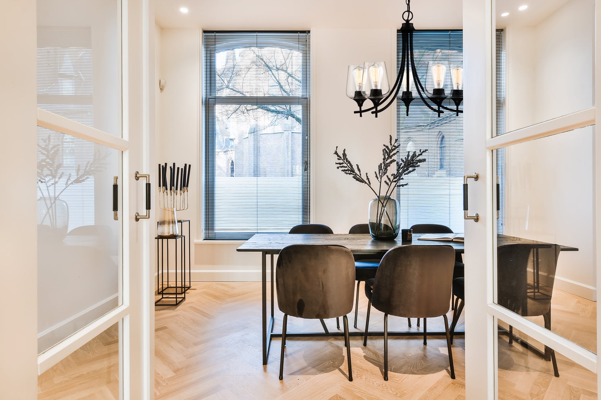 SAVOY ESSENTIALS, OCTAVE CHANDELIER, CHANDELIER LIGHT