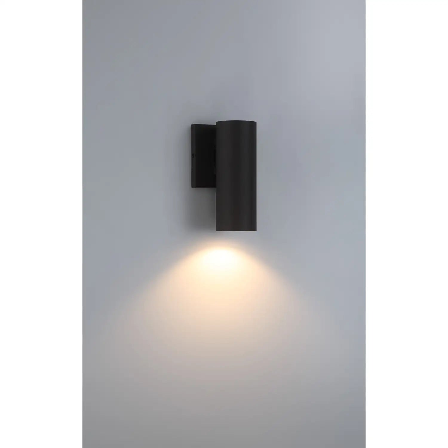SAVOY LIGHTING ASSETS, KELLEY OUTDOOR: WALL LANTERN, OUTDOOR WALL LIGHTS