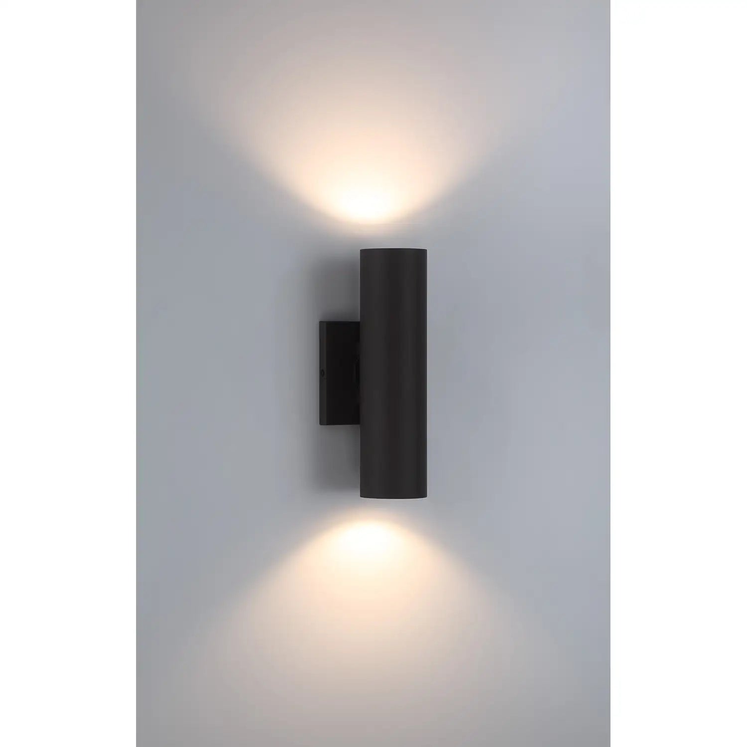 SAVOY LIGHTING ASSETS, KELLEY OUTDOOR: WALL LANTERN, OUTDOOR WALL LIGHTS