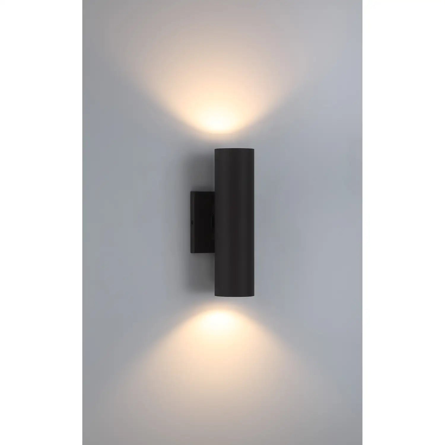SAVOY LIGHTING ASSETS, KELLEY OUTDOOR: WALL LANTERN, OUTDOOR WALL LIGHTS