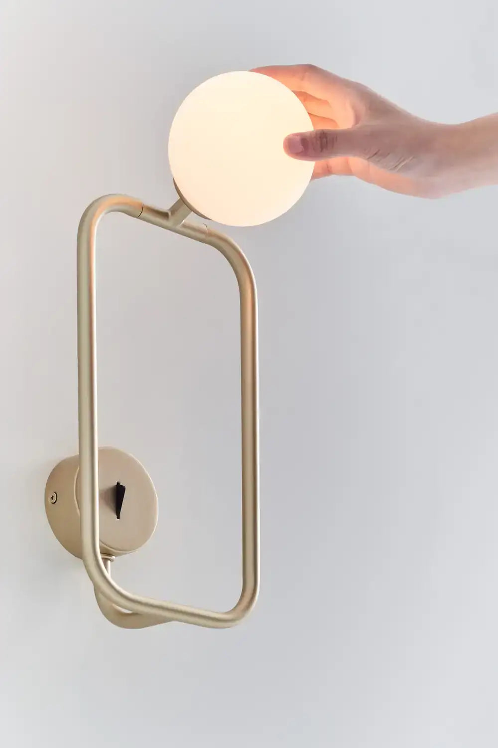 SEED DESIGN, SIRCLE WALL LAMP, WALL SCONCES