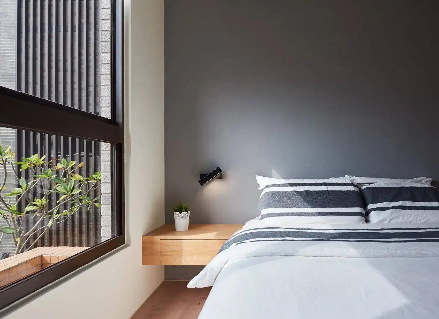 SEED DESIGN USA SLD-3981W-BK 8f0ae639-9d0b-4d98-806f-3b4b8111dbf3