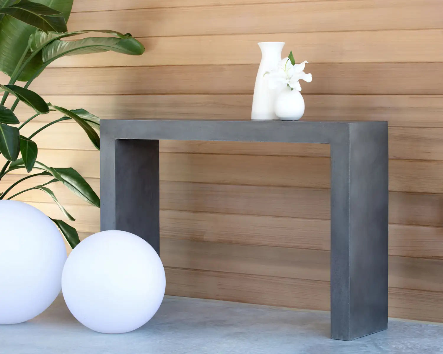 Sunpan AXLE CONSOLE TABLE - Outdoor Furniture