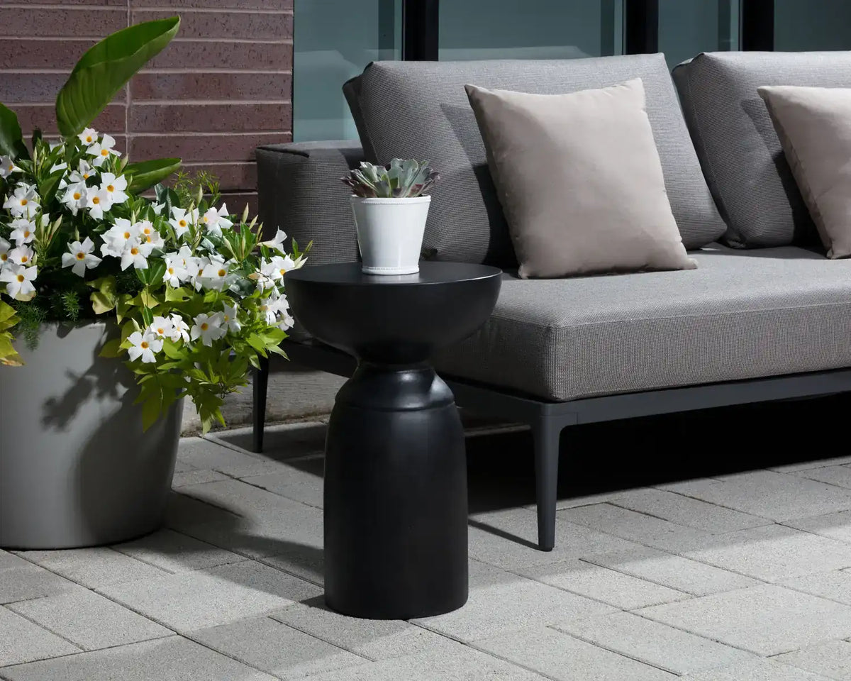 Sunpan GOYA END TABLE - Outdoor Furniture