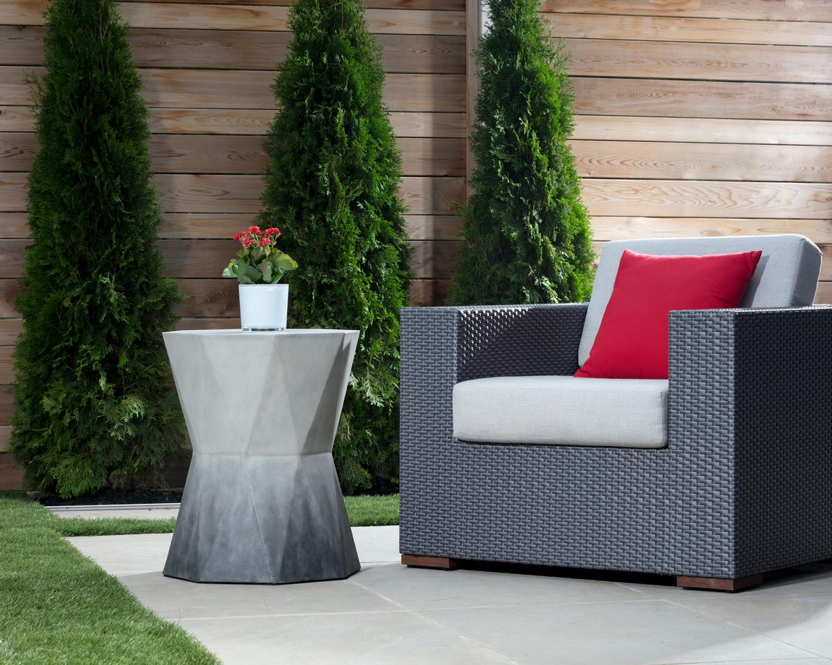 Sunpan PRISM END TABLE - Outdoor Furniture