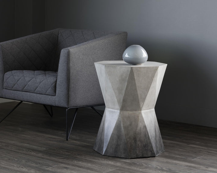 Sunpan PRISM END TABLE - Outdoor Furniture
