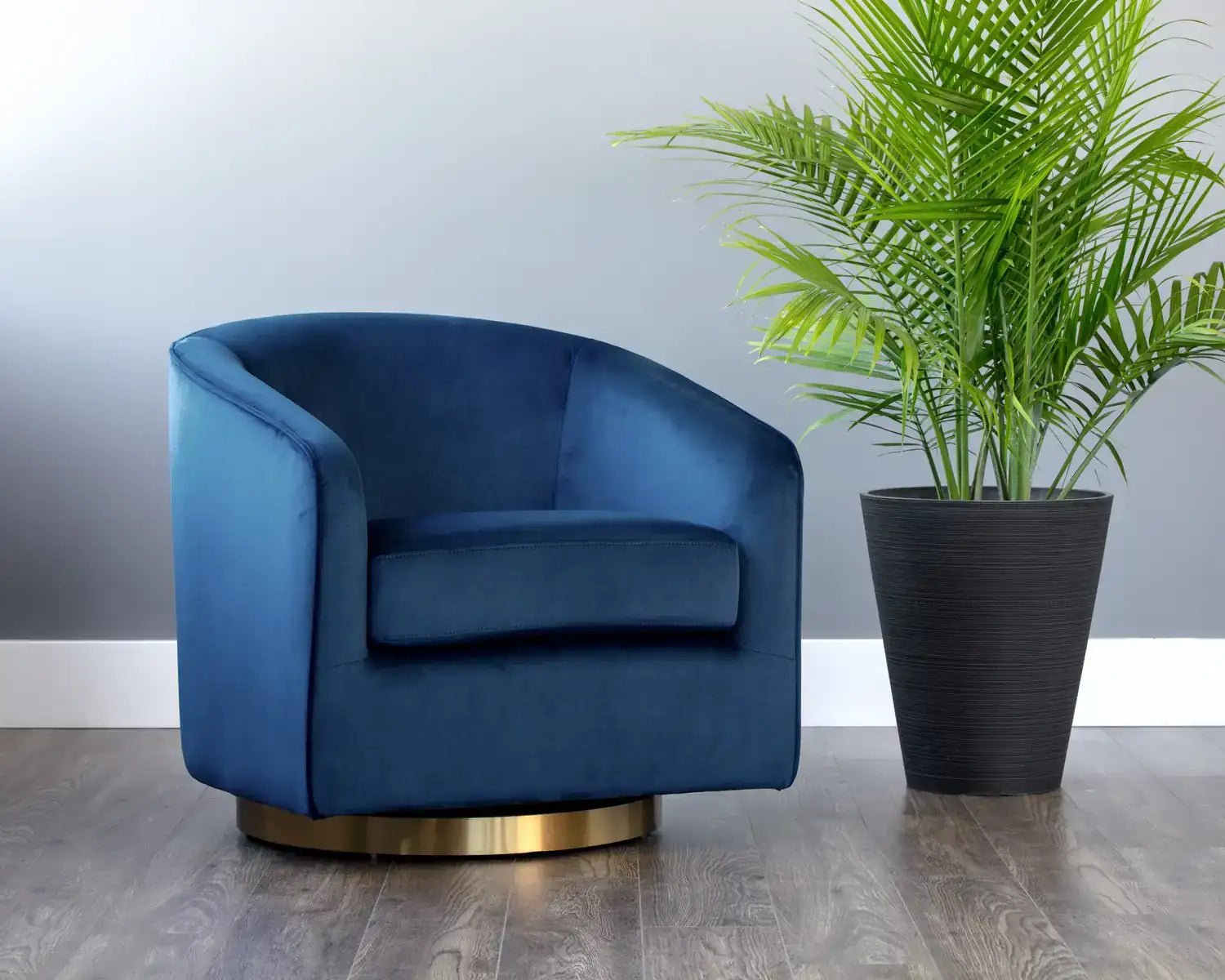 Sunpan HAZEL SWIVEL LOUNGE CHAIR - Lounge