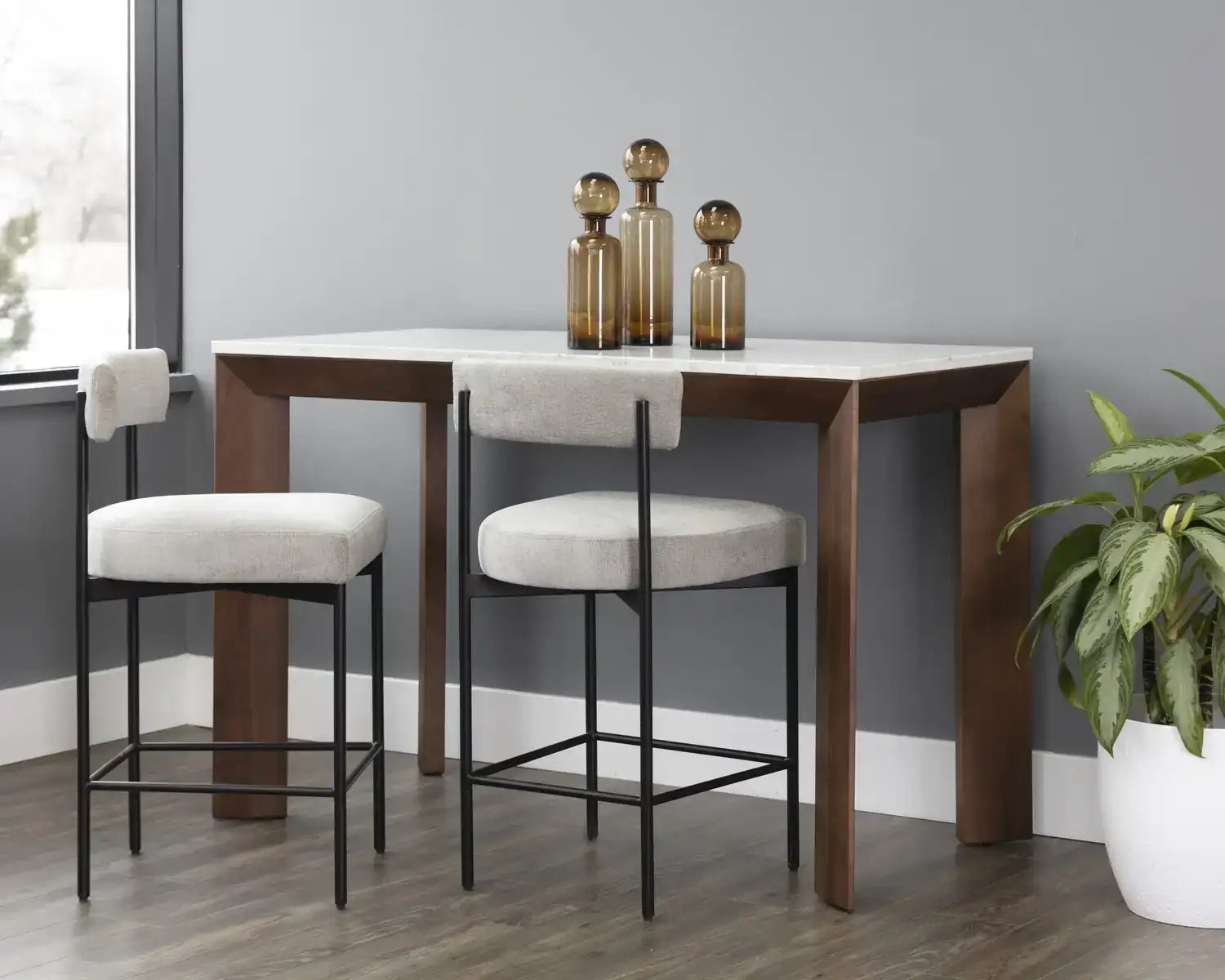 SUNPAN FERGUS COUNTER TABLE - Side