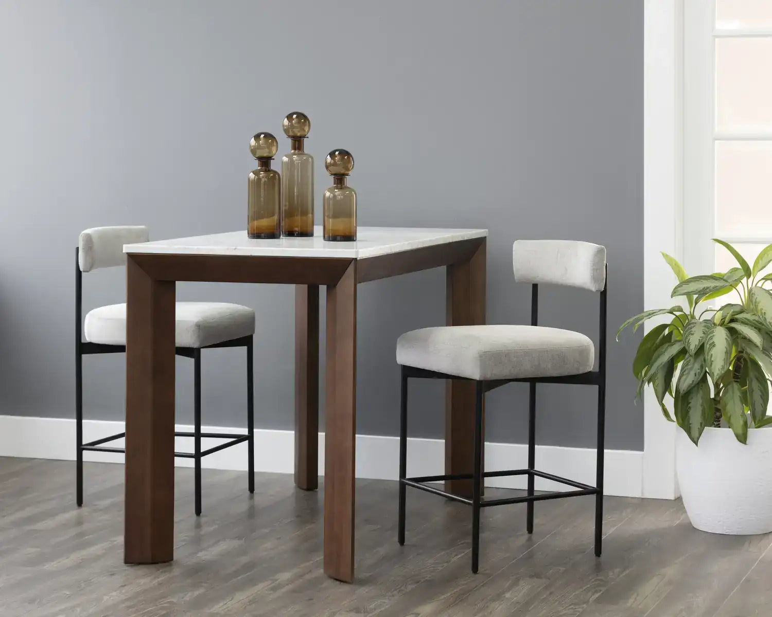 SUNPAN FERGUS COUNTER TABLE - Side