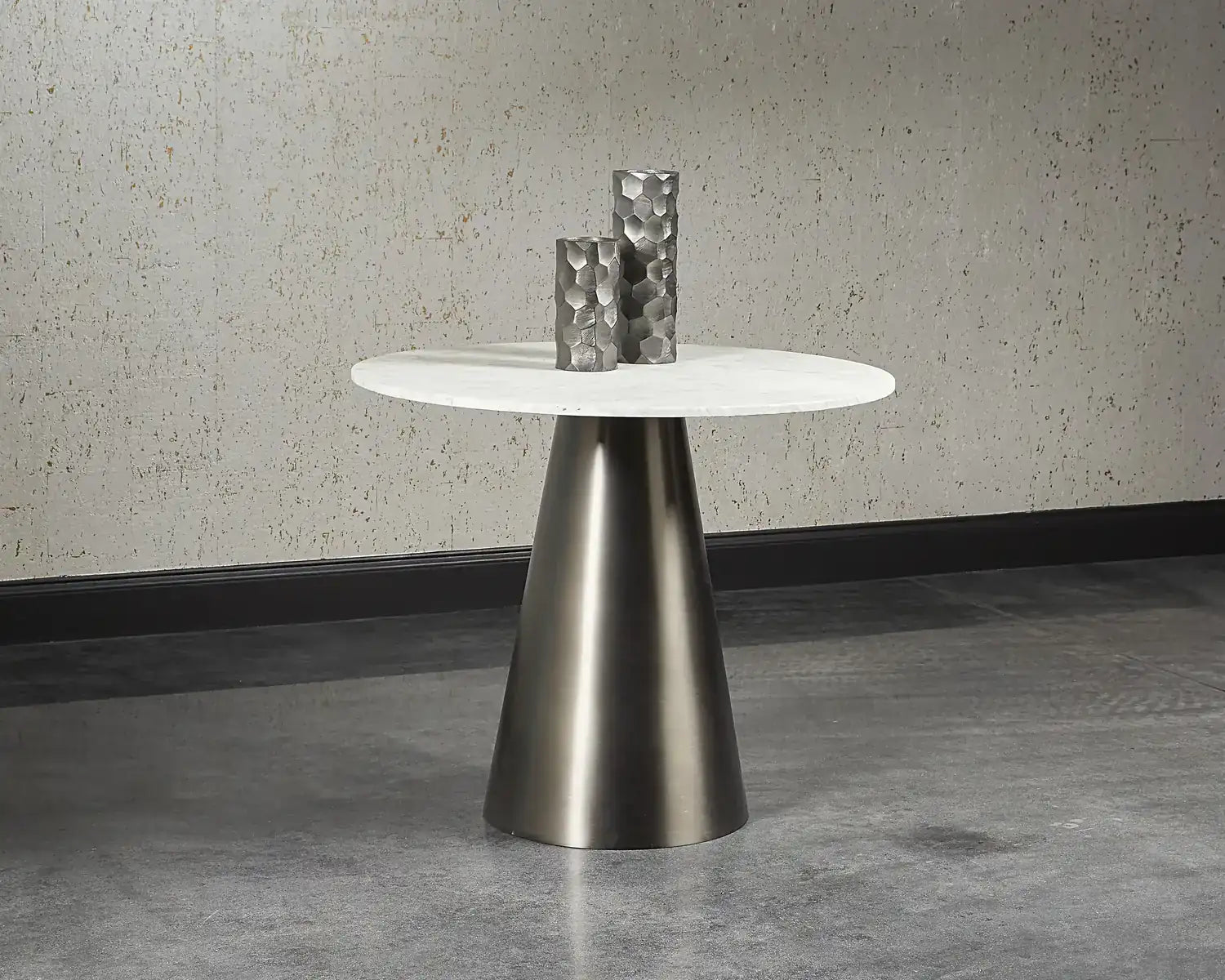 Sunpan DAMON BISTRO TABLE - Dining Tables
