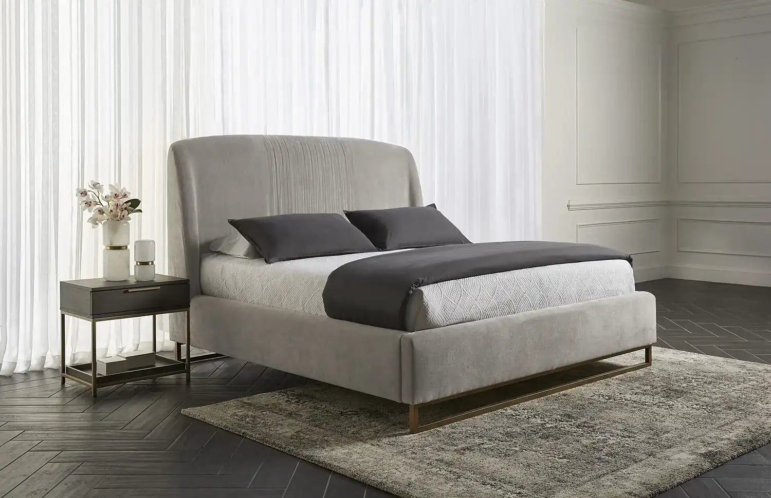 Sunpan NEVIN BED - Beds