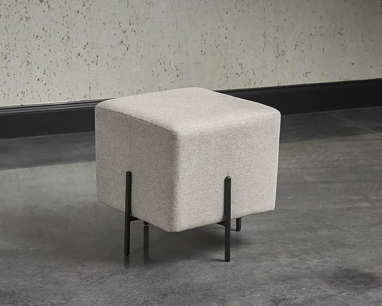 SUNPAN HESTON OTTOMAN - Benches, Ottoman, Stools