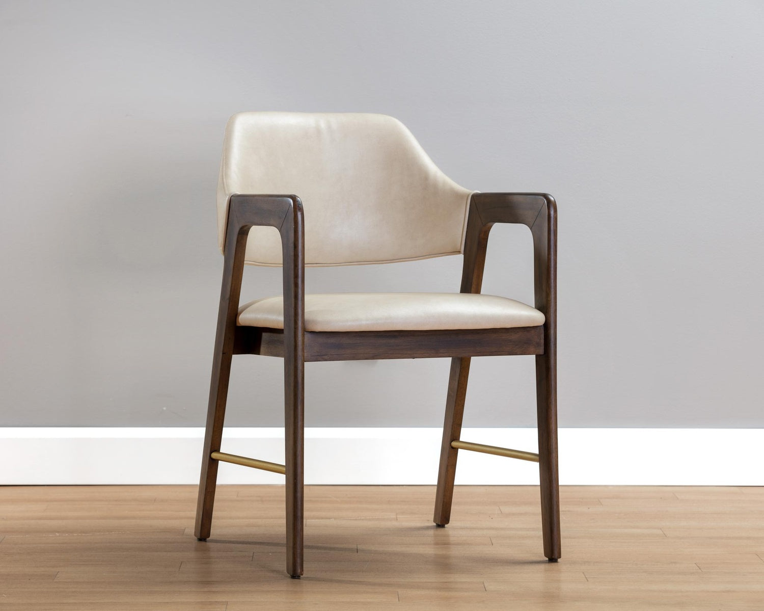 Sunpan MILTON DINING ARMCHAIR - Dining Chairs
