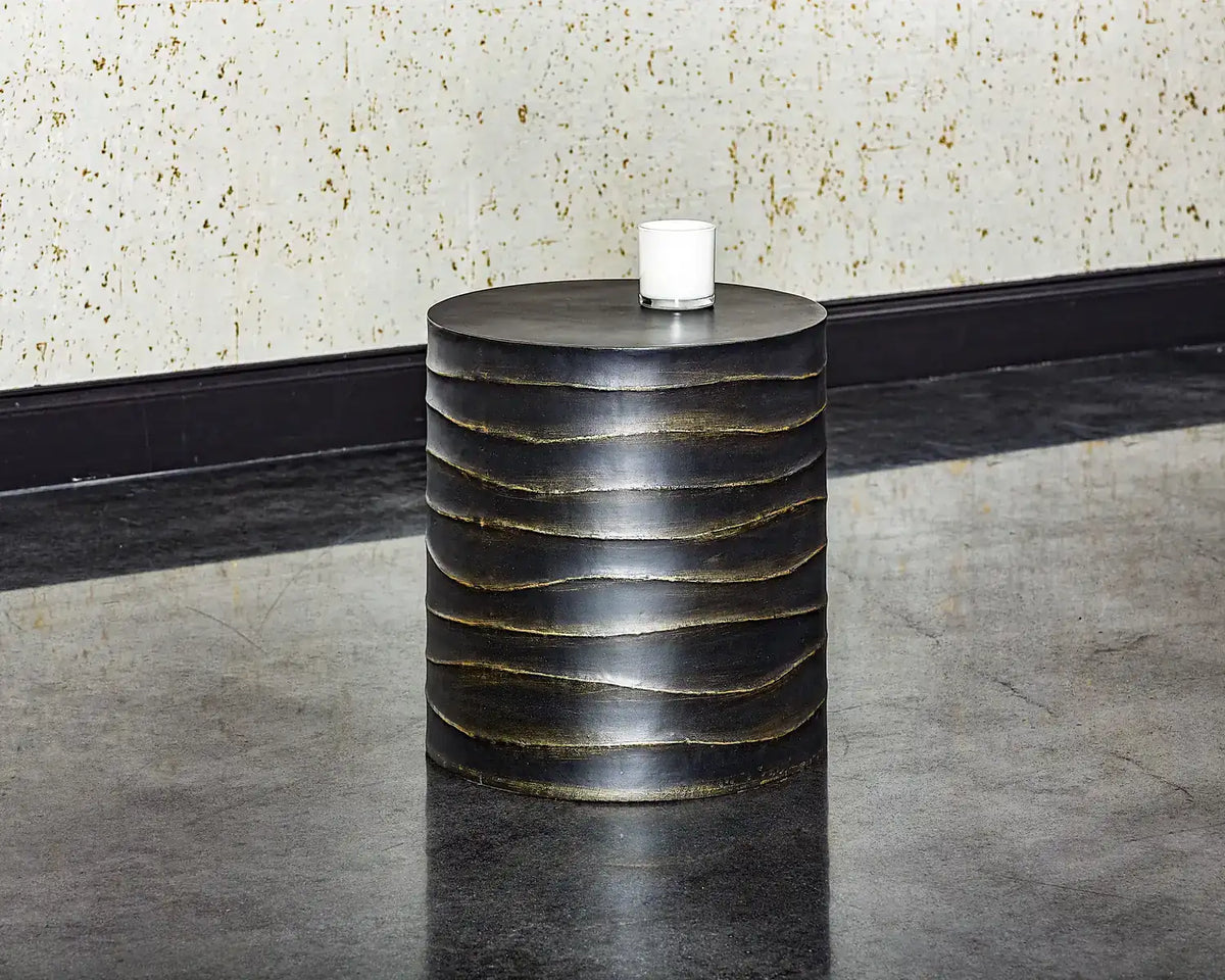 Sunpan COREY END TABLE - Outdoor Furniture