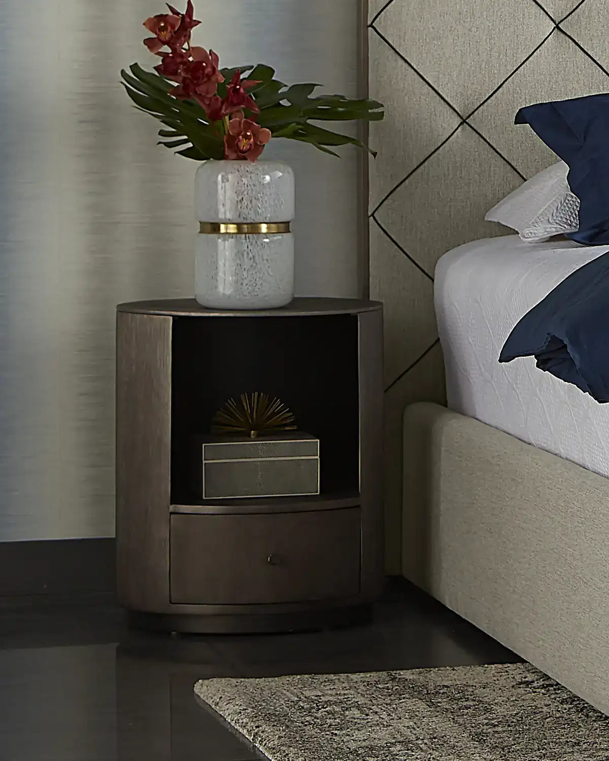 Sunpan SIENA NIGHTSTAND - Nightstands
