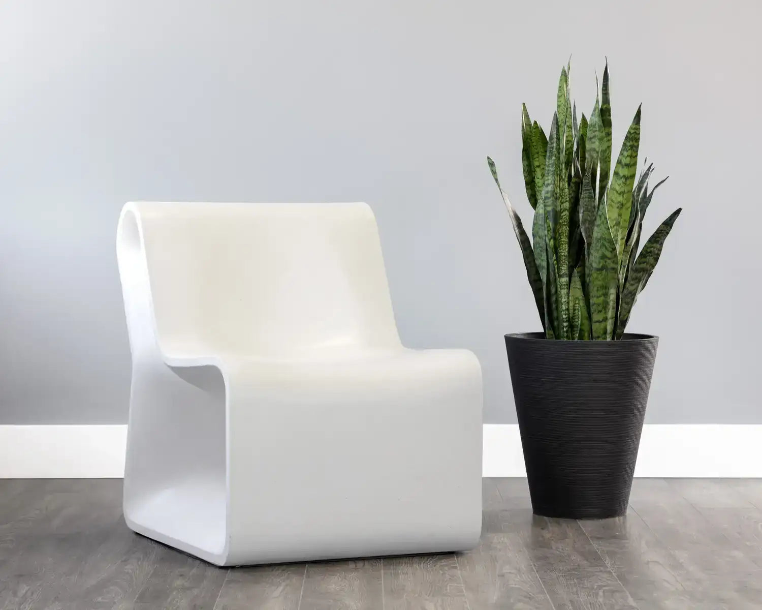 ODYSSEY LOUNGE CHAIR - WHITE - Outdoor Furniture