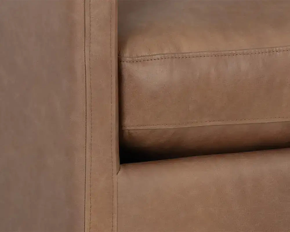 PORTMAN SWIVEL LOUNGE CHAIR - MARSEILLE CAMEL LEATHER - Lounge