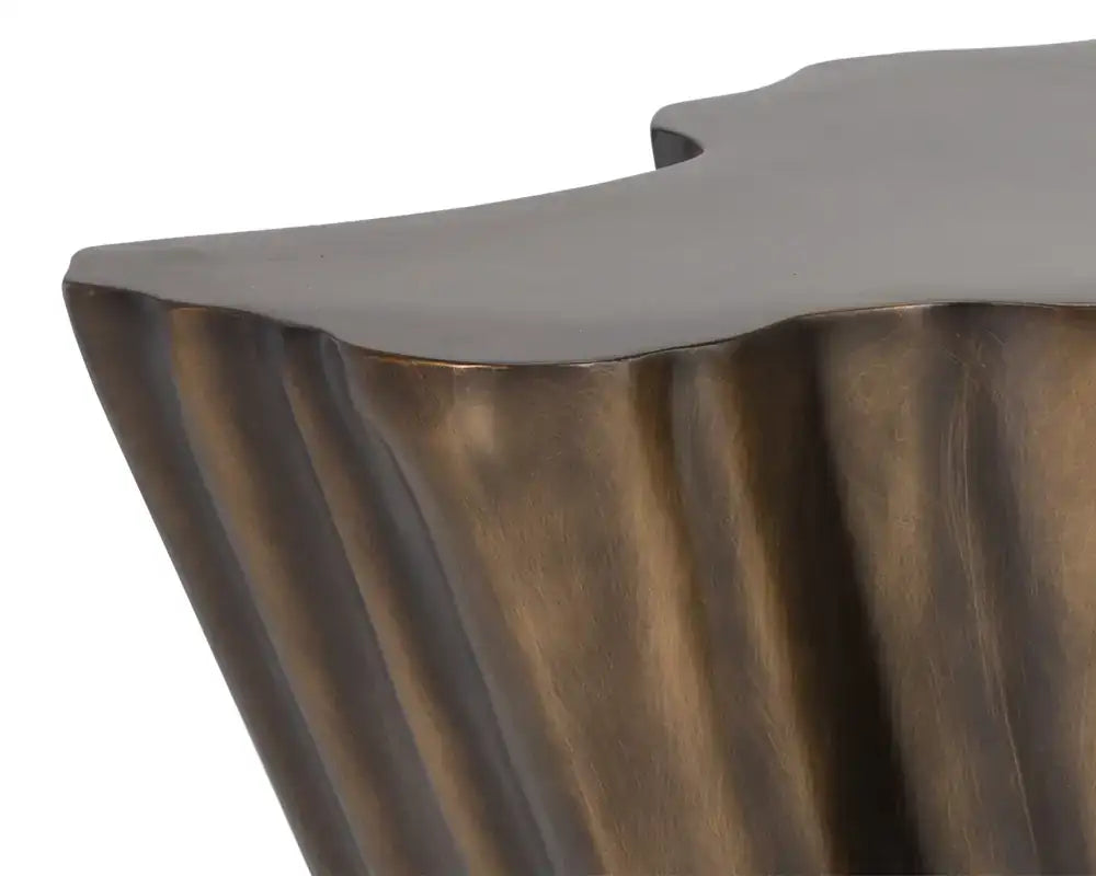 Sunpan LYNX COFFEE TABLE - Coffee