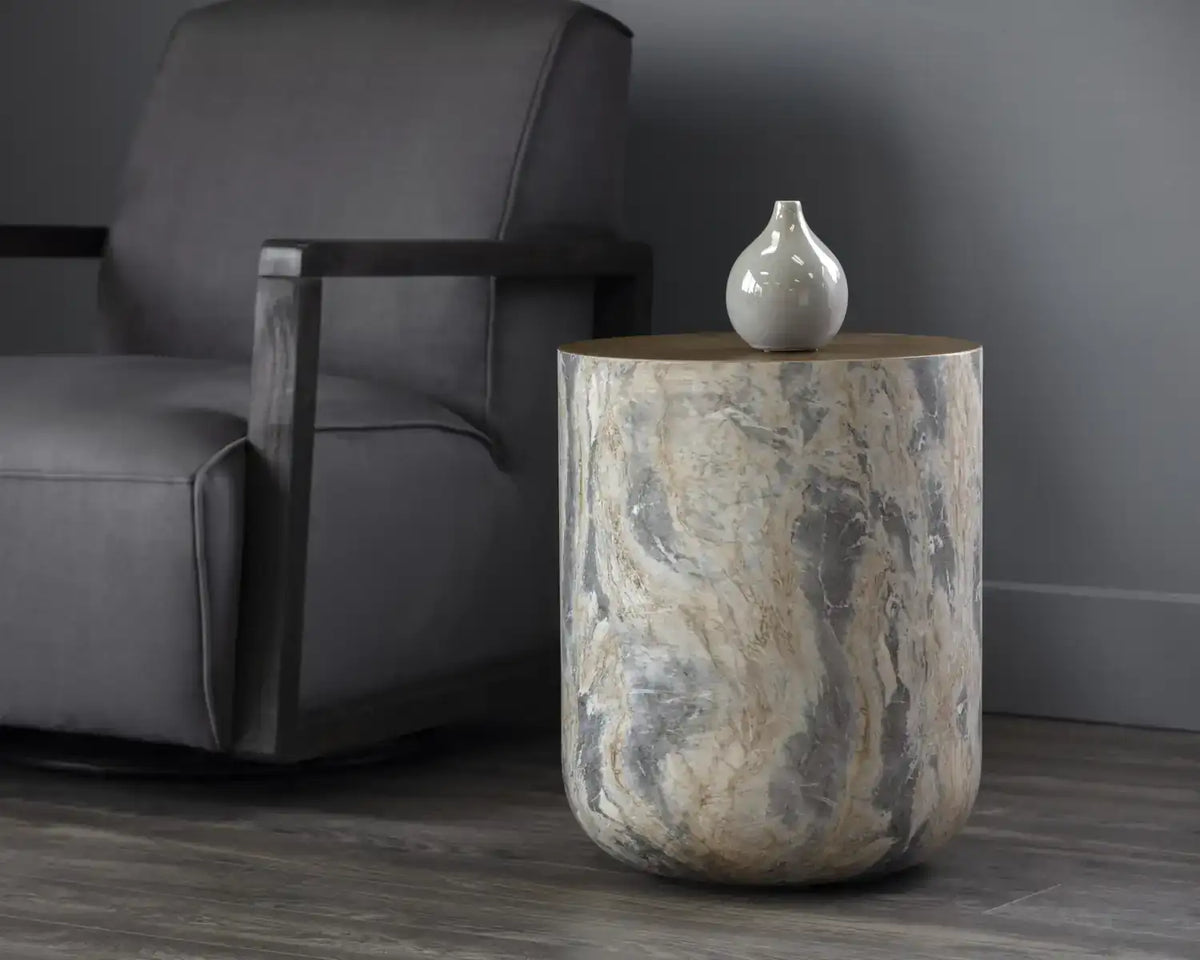 Sunpan DIAZ END TABLE - Outdoor Furniture
