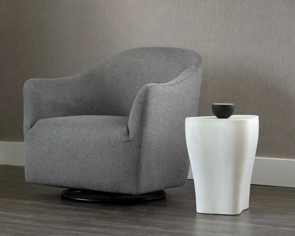Sunpan DALI END TABLE - Outdoor Furniture