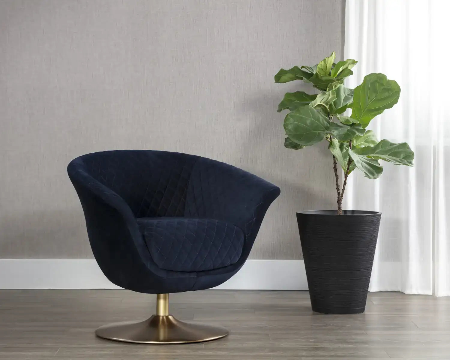 Sunpan CARINE SWIVEL LOUNGE CHAIR - Lounge