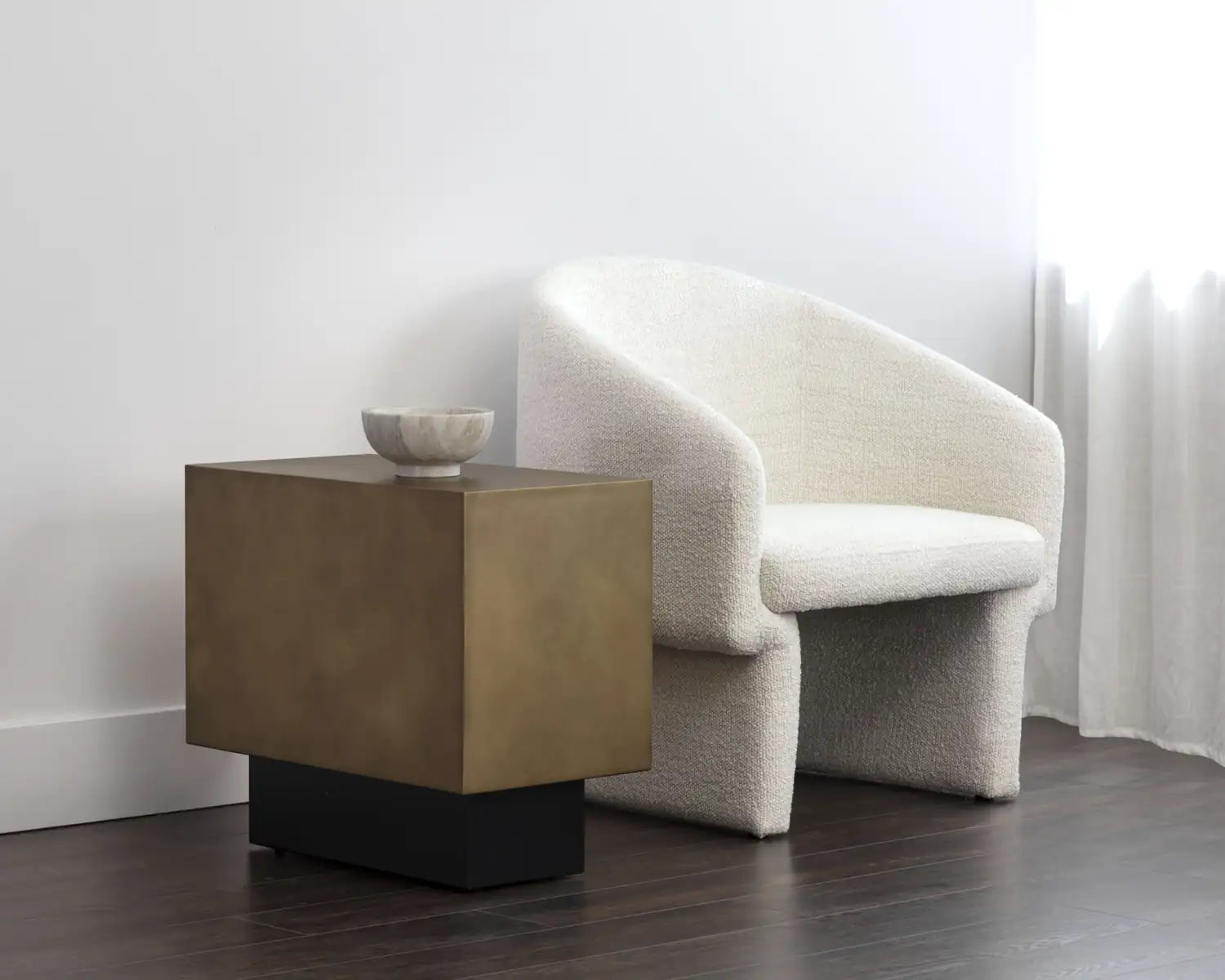 Sunpan BLAKELY SIDE TABLE - Side