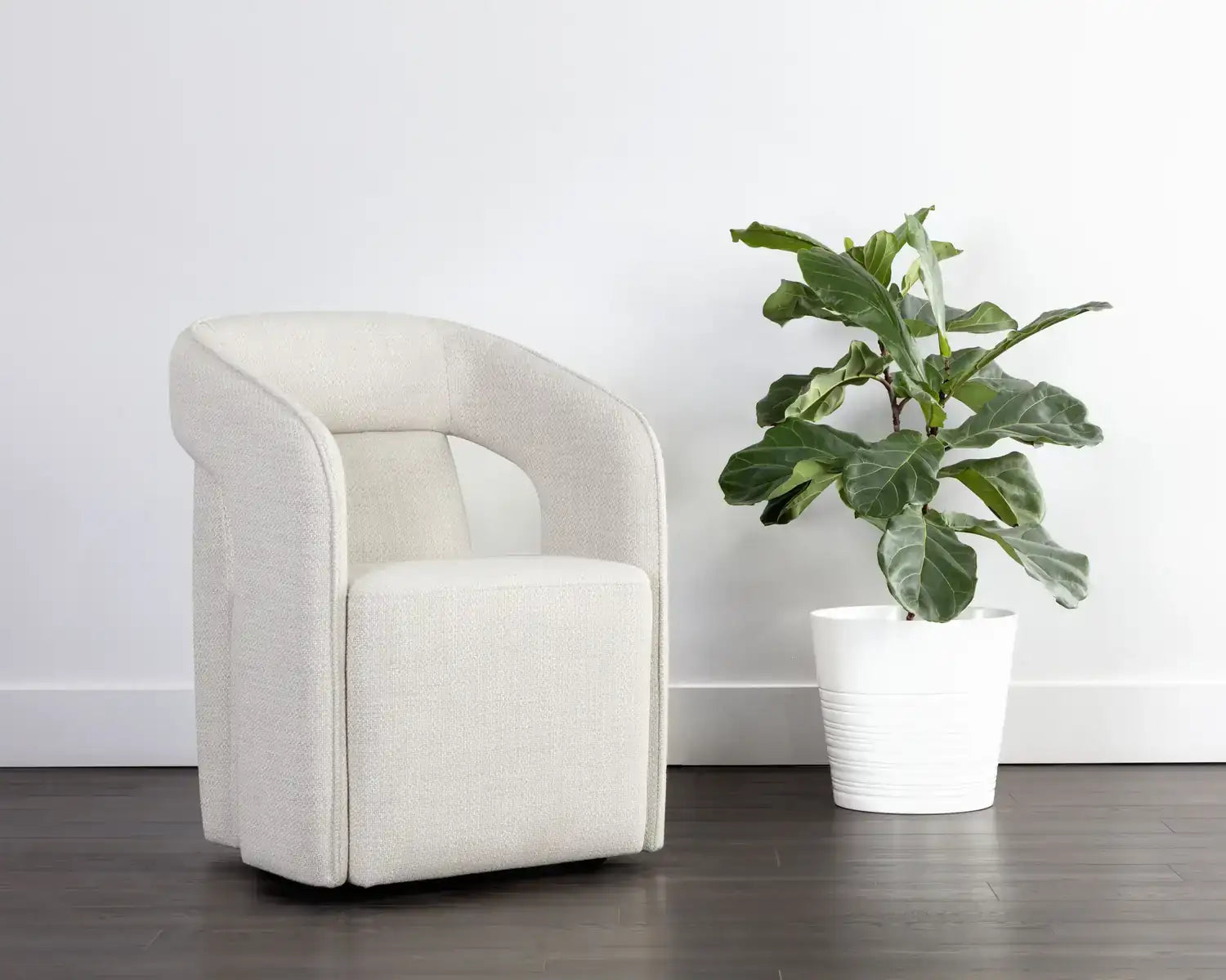 SUNPAN KENDRICK WHEELED DINING ARMCHAIR - Dining Chairs