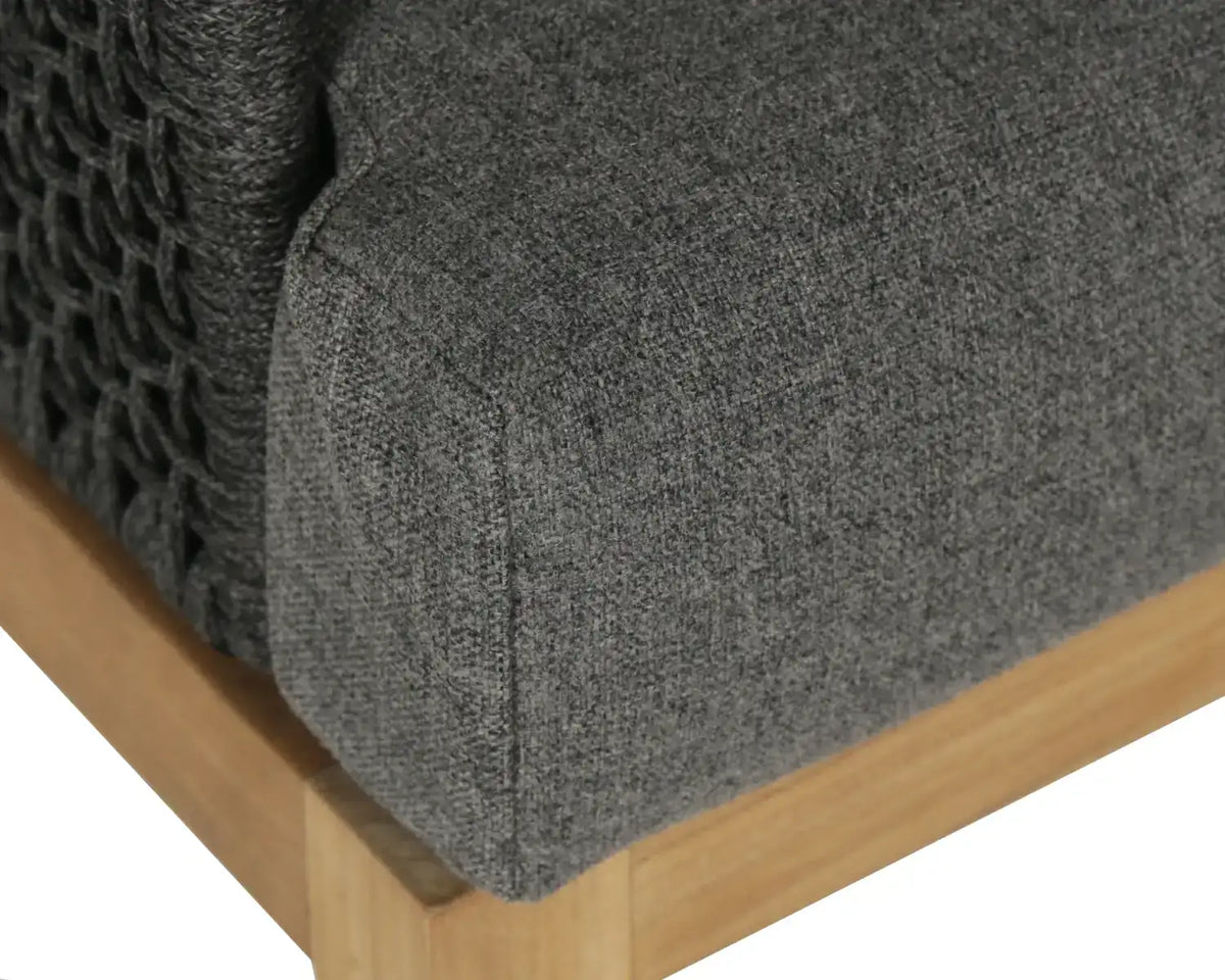 Sunpan CAPRI LOUNGE CHAIR - Outdoor Furniture