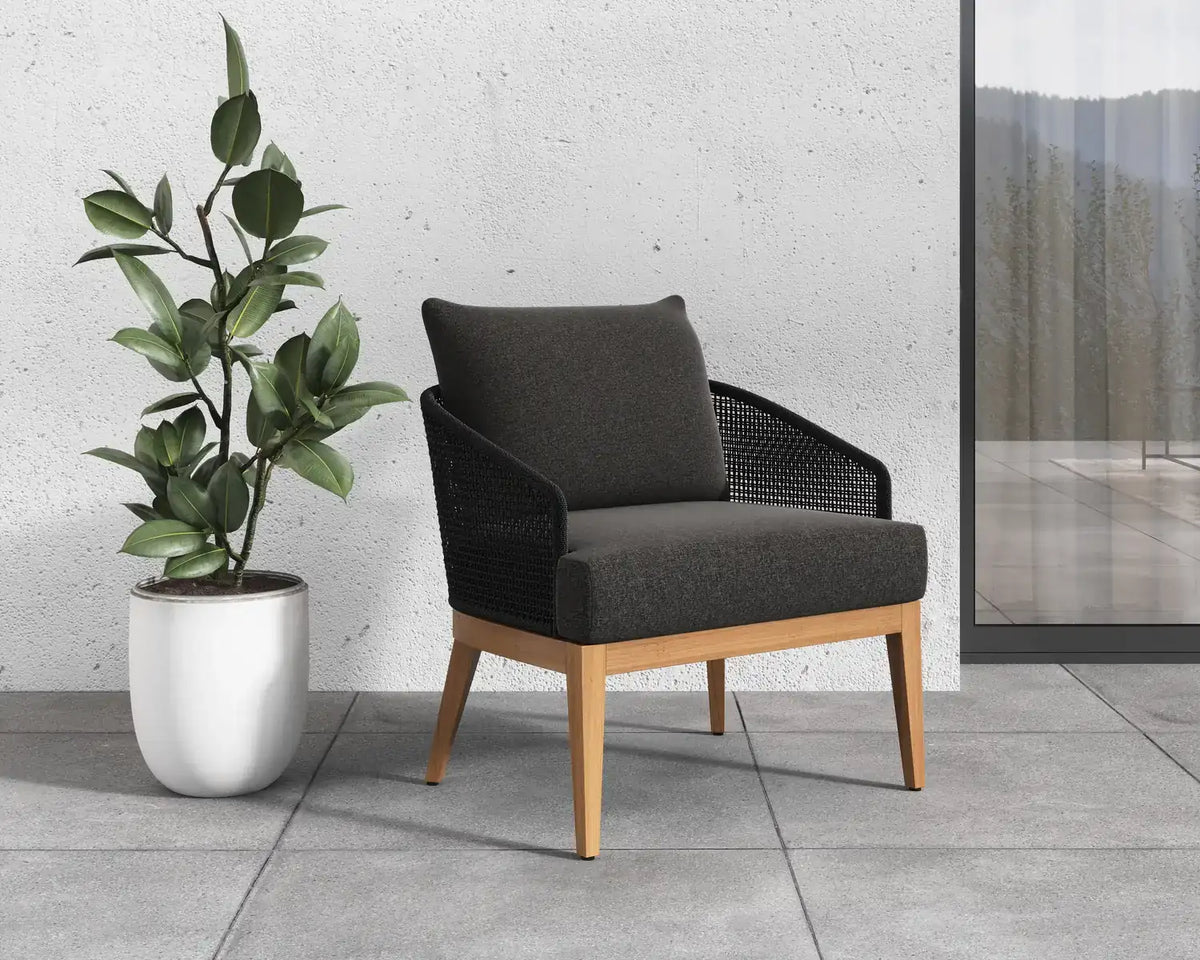 Sunpan CAPRI LOUNGE CHAIR - Outdoor Furniture