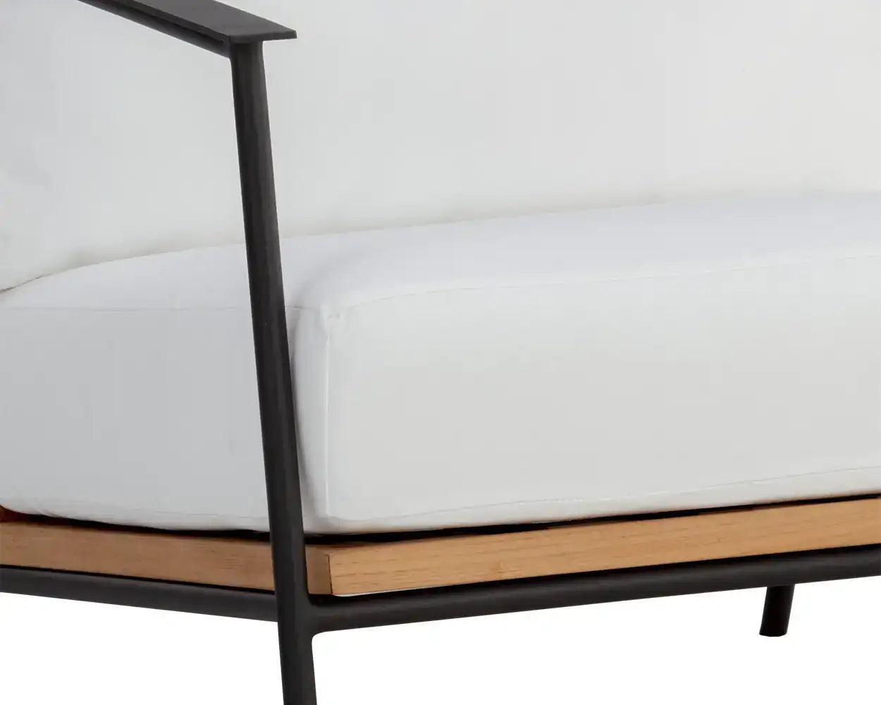 SUNPAN MILAN ARMCHAIR - Outdoor Furniture