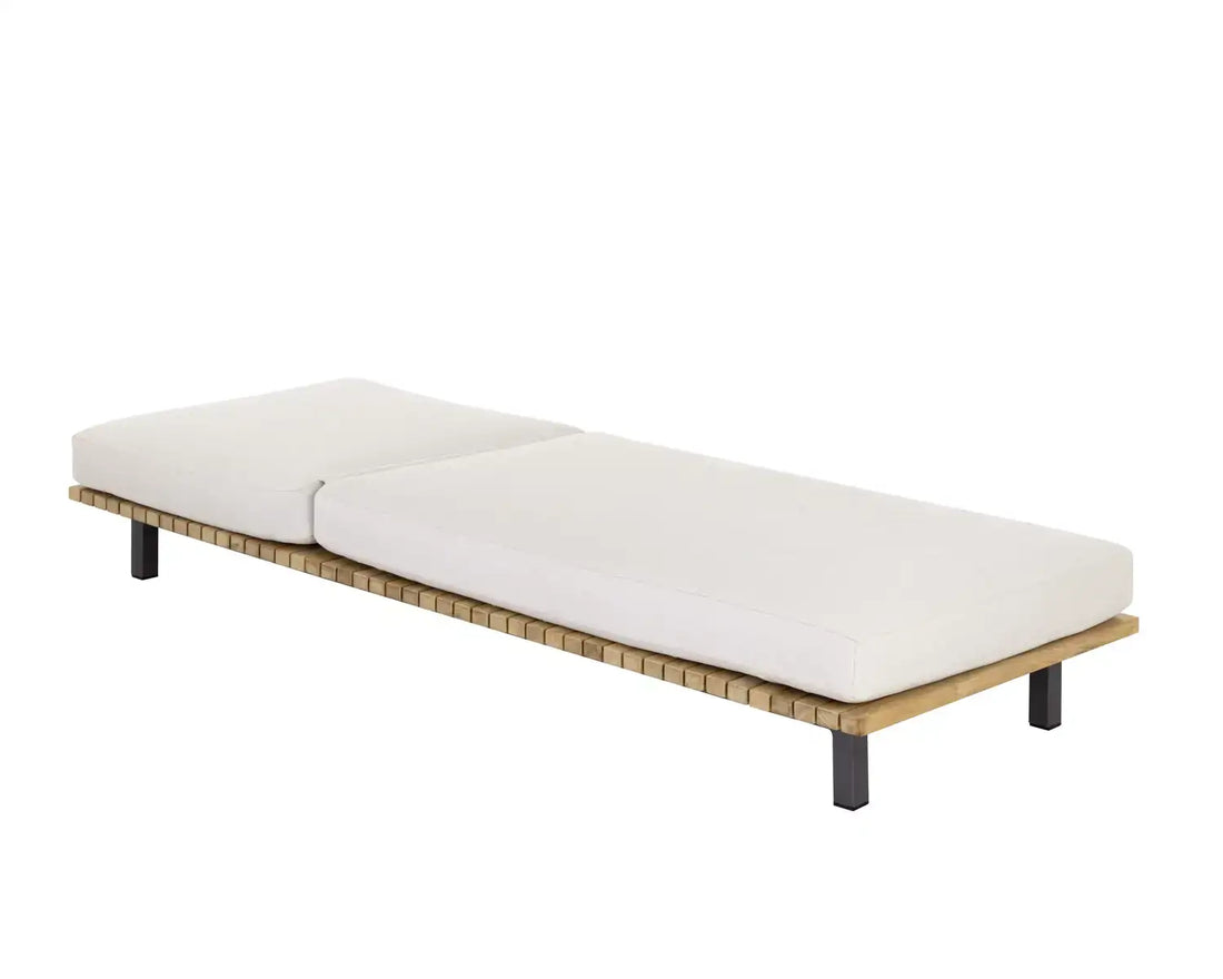 Sunpan GENEVE LOUNGER - Outdoor Furniture
