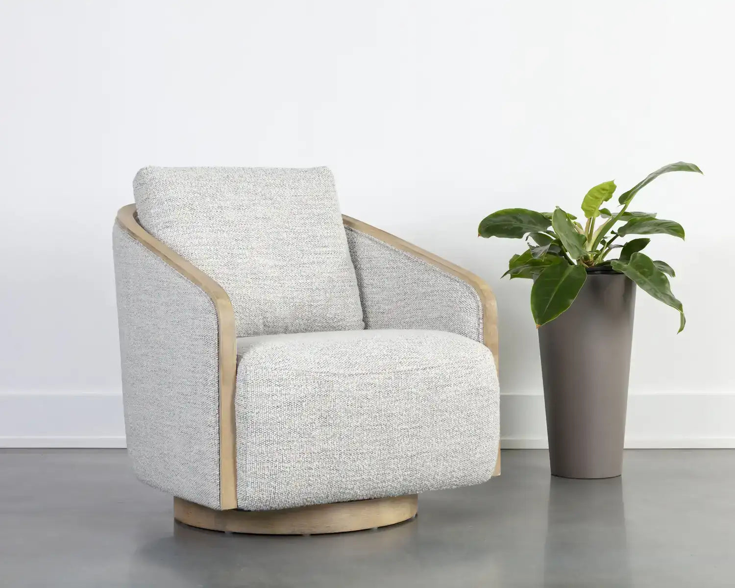 TASIA SWIVEL LOUNGE CHAIR - MERINO COTTON - Lounge
