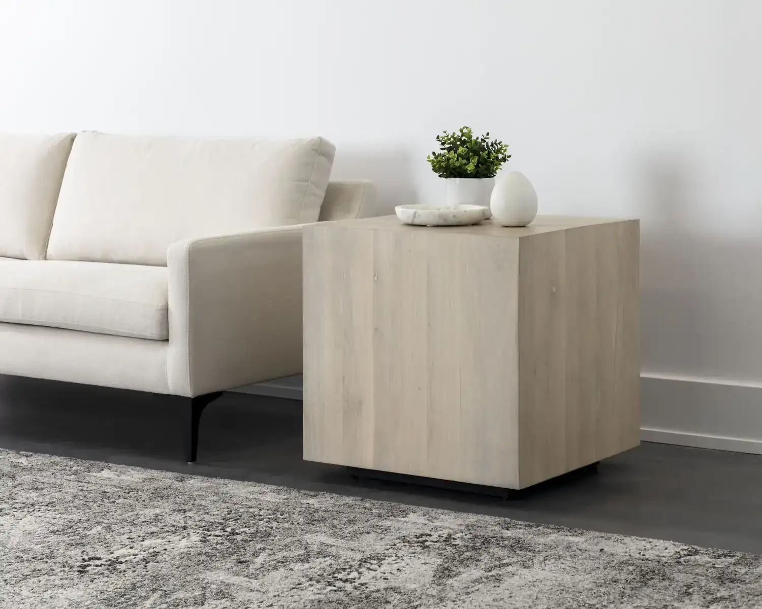 SUNPAN FREZCO SIDE TABLE - Side