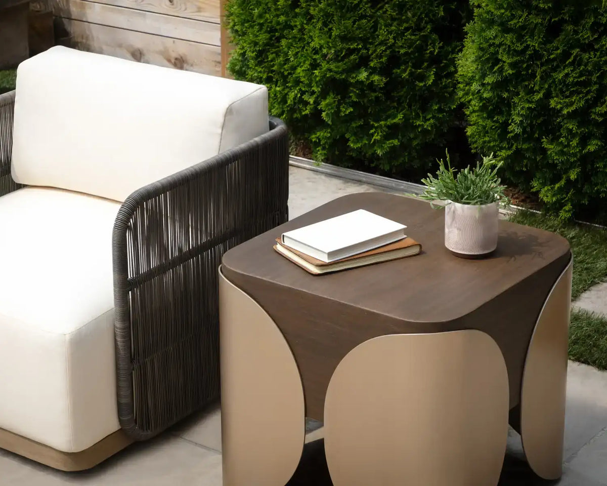 Sunpan RAVENNA SWIVEL ARMCHAIR - Outdoor Furniture