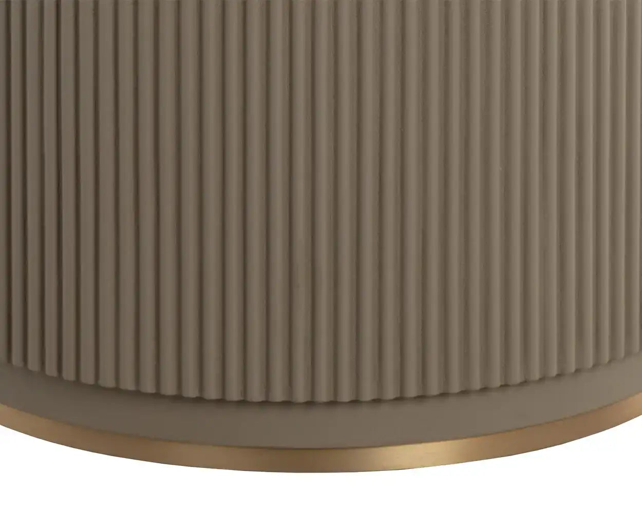 Sunpan CATALDI DINING TABLE - Dining Tables