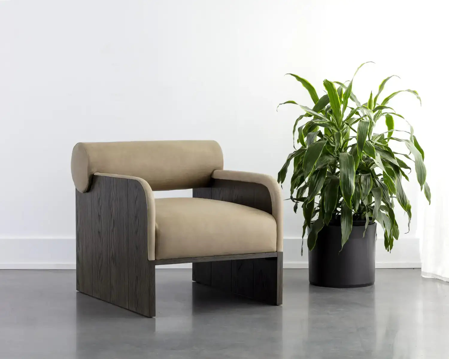 Sunpan COBURN LOUNGE CHAIR - Lounge