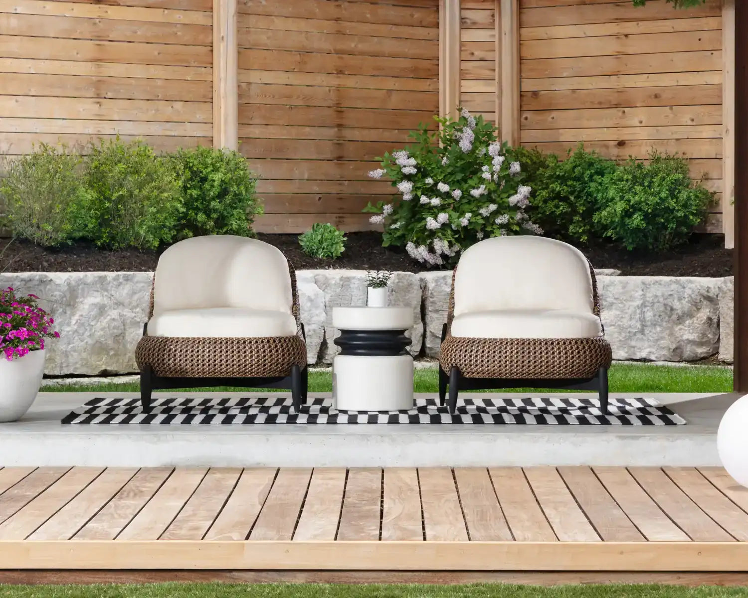 SUNPAN SUMIE END TABLE - Outdoor Furniture