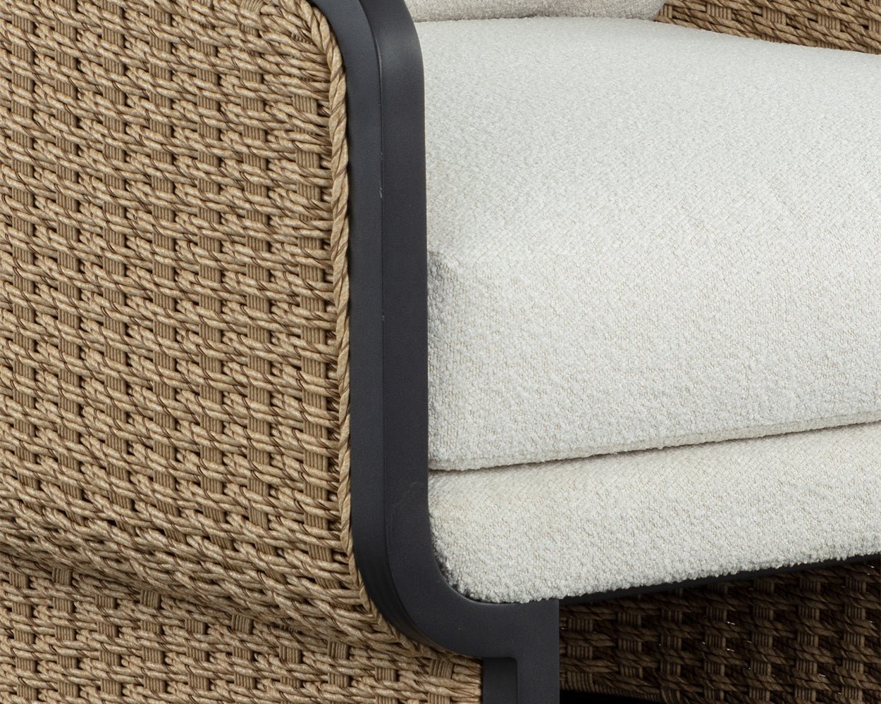 SUNPAN OLBIA LOUNGE CHAIR - Outdoor Furniture