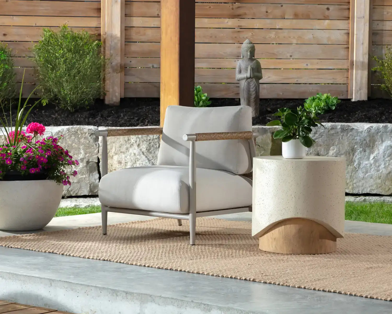 MUROS LOUNGE CHAIR - GREIGE - PALAZZO CREAM - Outdoor Furniture