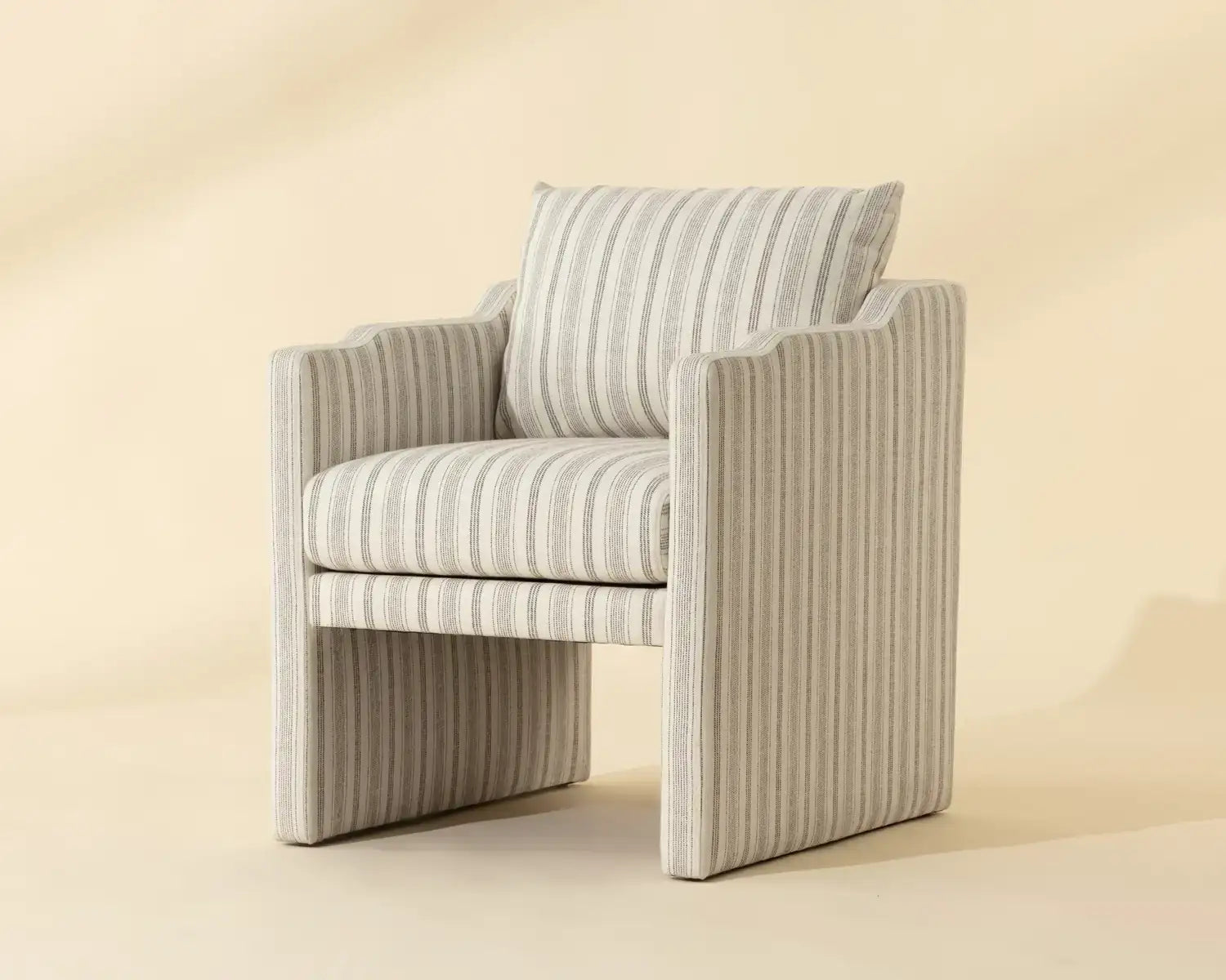 Sunpan SCALA DINING ARMCHAIR - Dining Chairs