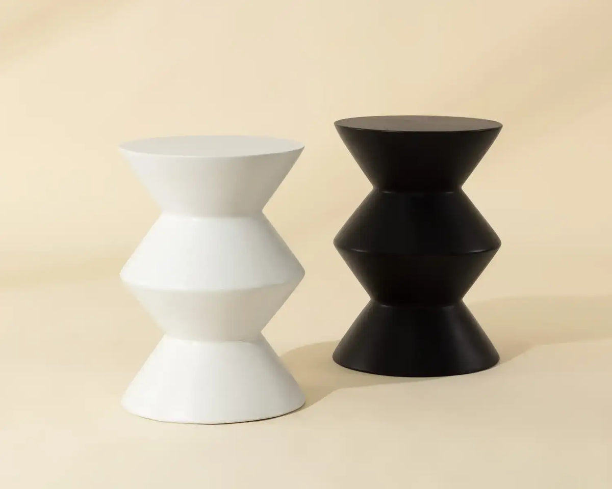 Sunpan UNION END TABLE - Outdoor Furniture