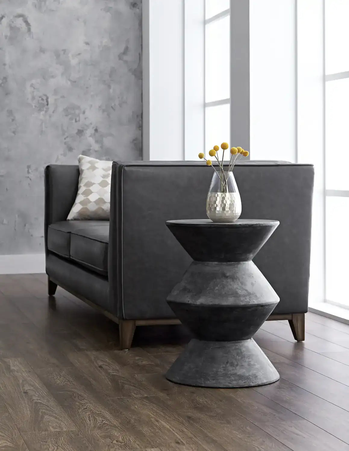 Sunpan UNION END TABLE - Outdoor Furniture