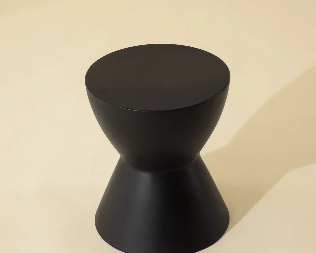 Sunpan LOGAN END TABLE - Outdoor Furniture