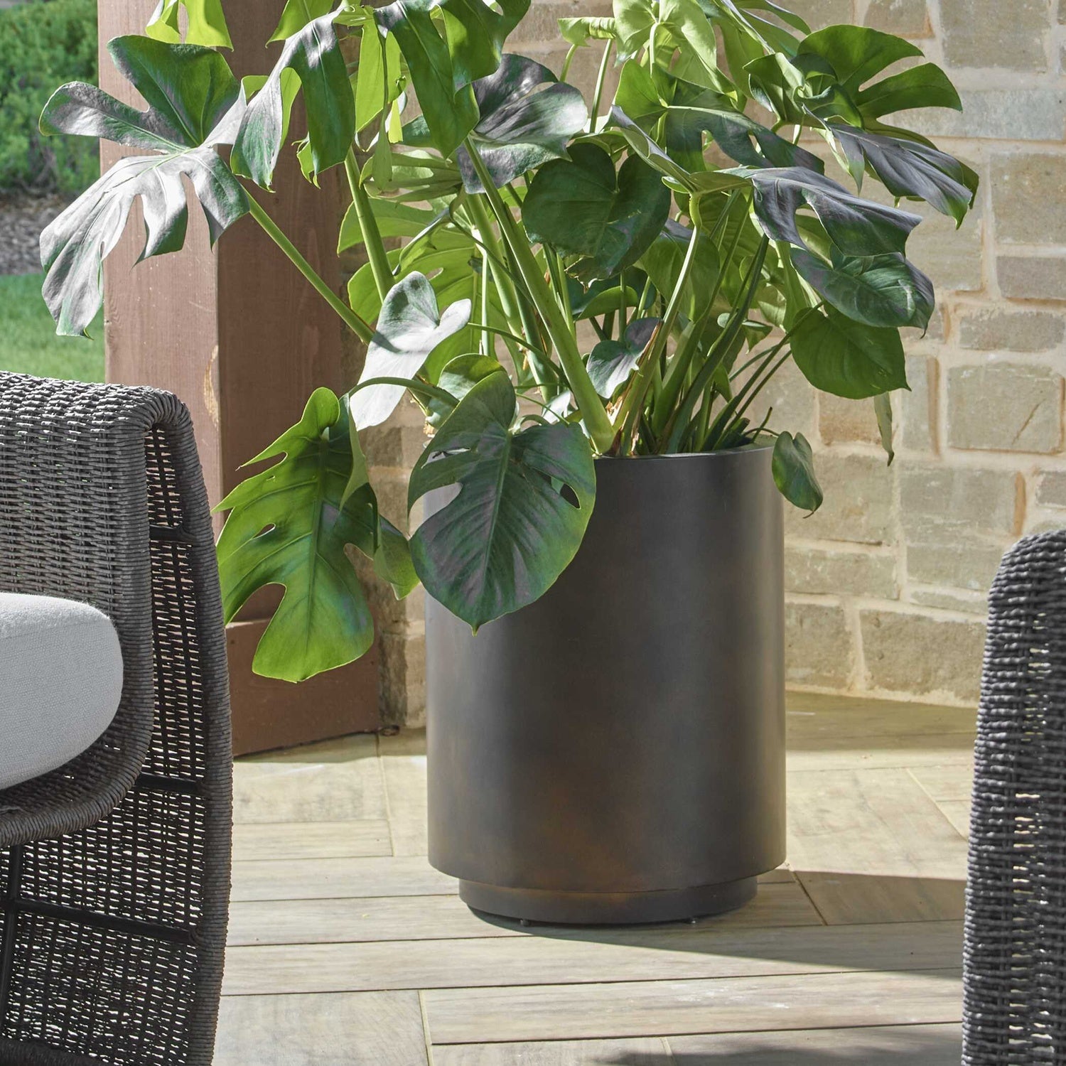 UTTERMOST Volcan Matte Outdoor Planters Set Of 2 - Decorative Accents