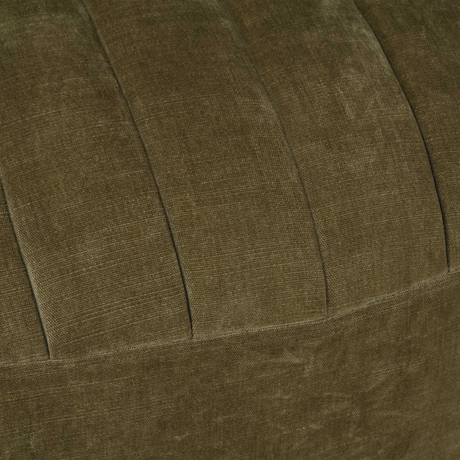 UTTERMOST NARROWS MOSS SWIVEL CHAIR - Lounge